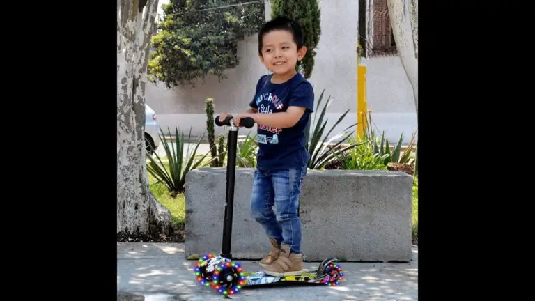 Patinete infantil 3 ruedas con luces